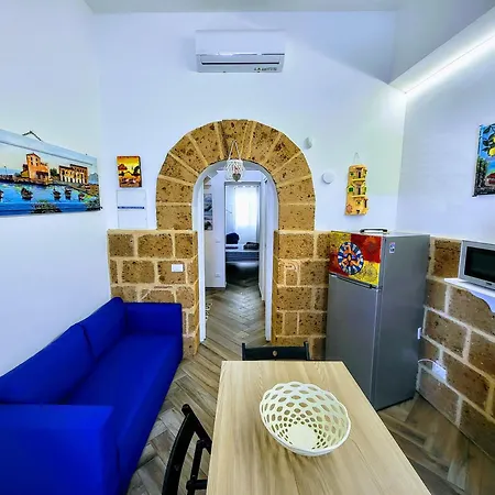 Seafront House Gabbiano Blu Apartament *